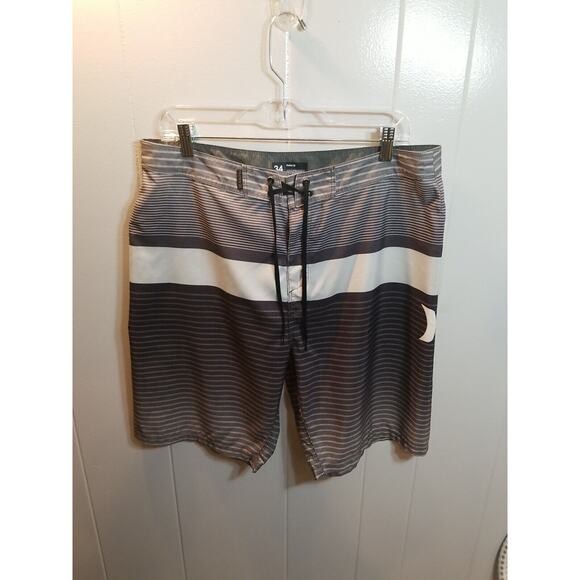 Hurley Mens Black/Gray‎ Striped Board Shorts Size 34 - Picture 1 of 7